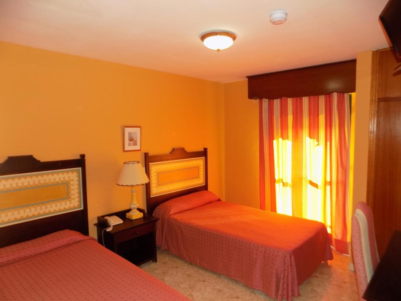 Hotel La Barca Lepe Ngoại thất bức ảnh
